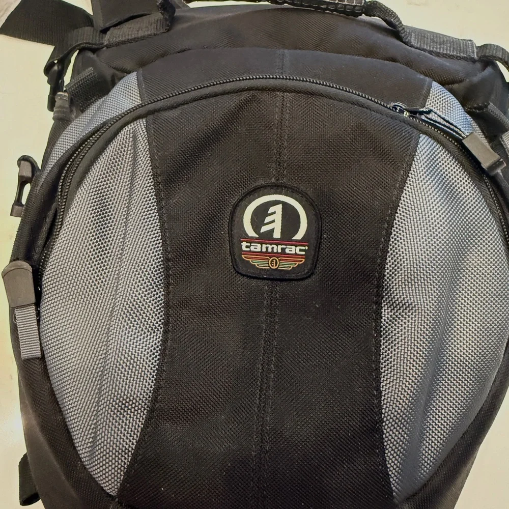 Tamrac Black and Gray Camera Bag SLING carry or CROSSBODY #photography #carryon